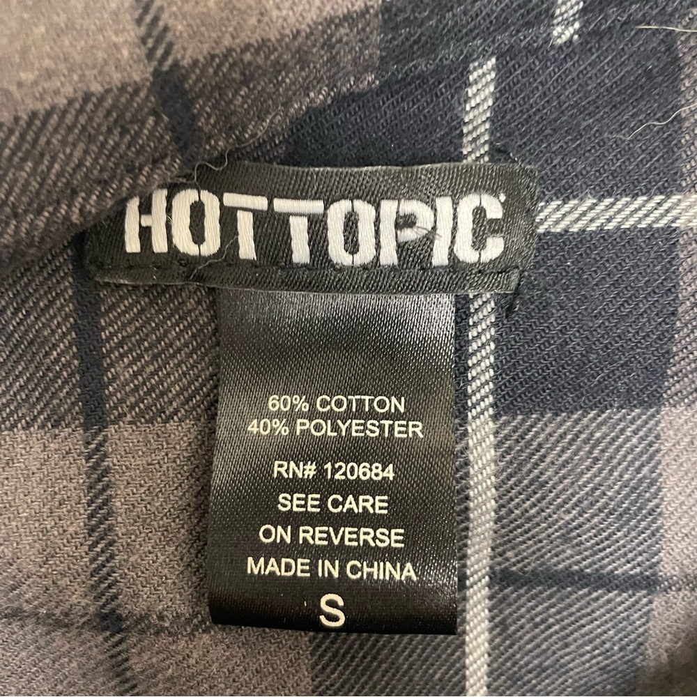 Hot Topic lace skull plaid flannel button-up on the back size S black brown - Picture 6 of 7